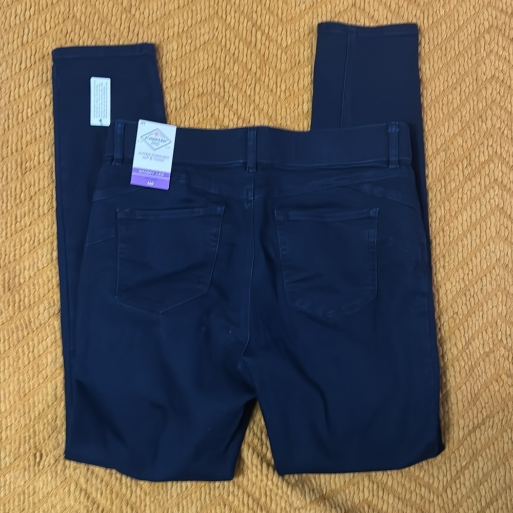 Women’s St John’s Bay Skinny Leg Jeans - Picture 3 of 4